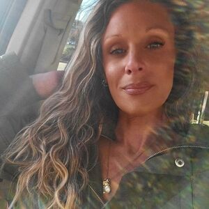 Meet your Posher, Cortney